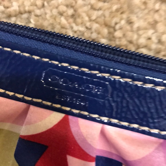 Coach Wristlet Multi Color 5033 - Picture 5 of 5